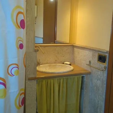 Open Space Da Luca E Laura,a 7 Minuti Da Alghero. * Olmedo